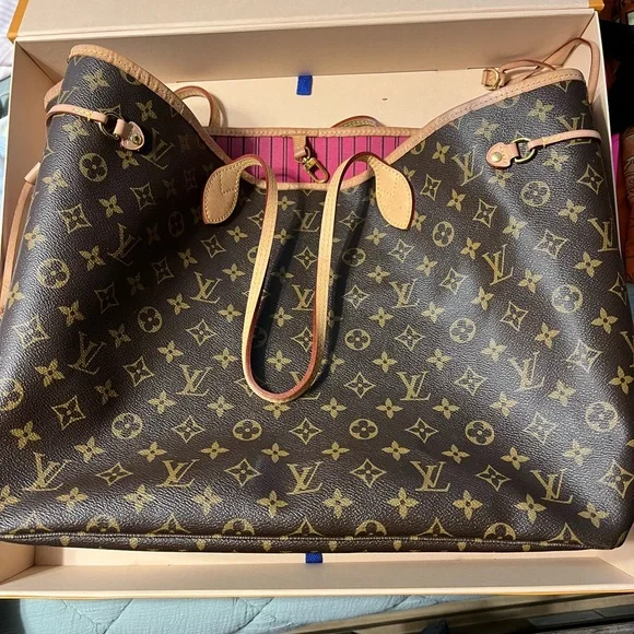 Louis Vuitton Brown Monogram Tote - Picture 2 of 6
